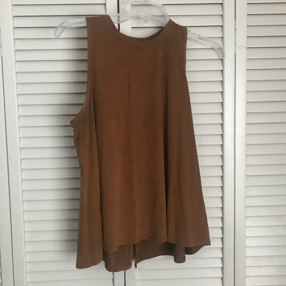 Brown Tank